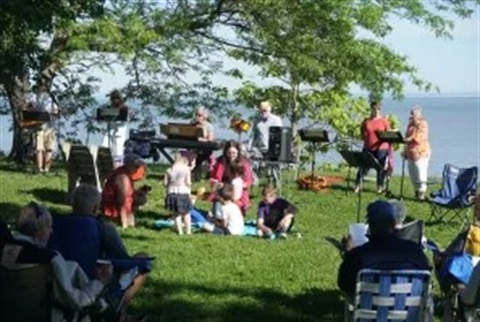 Worship-by-the-water-image.jpg